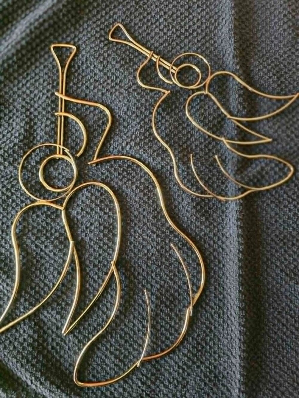 2 wire Angels Plaques, Gold Tone. Home Interiors & Gifts